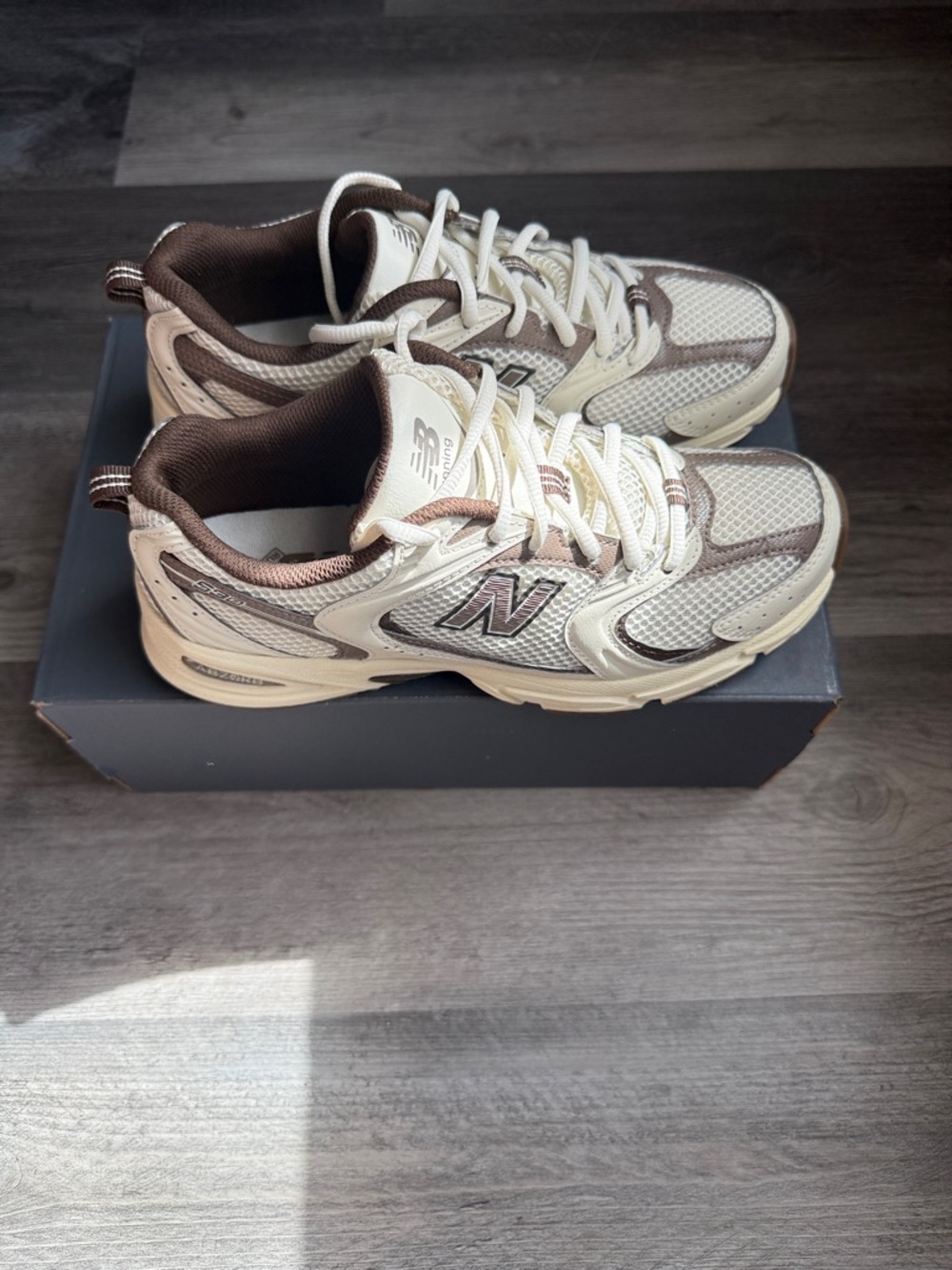 NEW BALANCE 530! - Picture 4 of 6